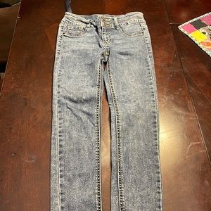 The CUTEST pair of Mudd Girls Jeans